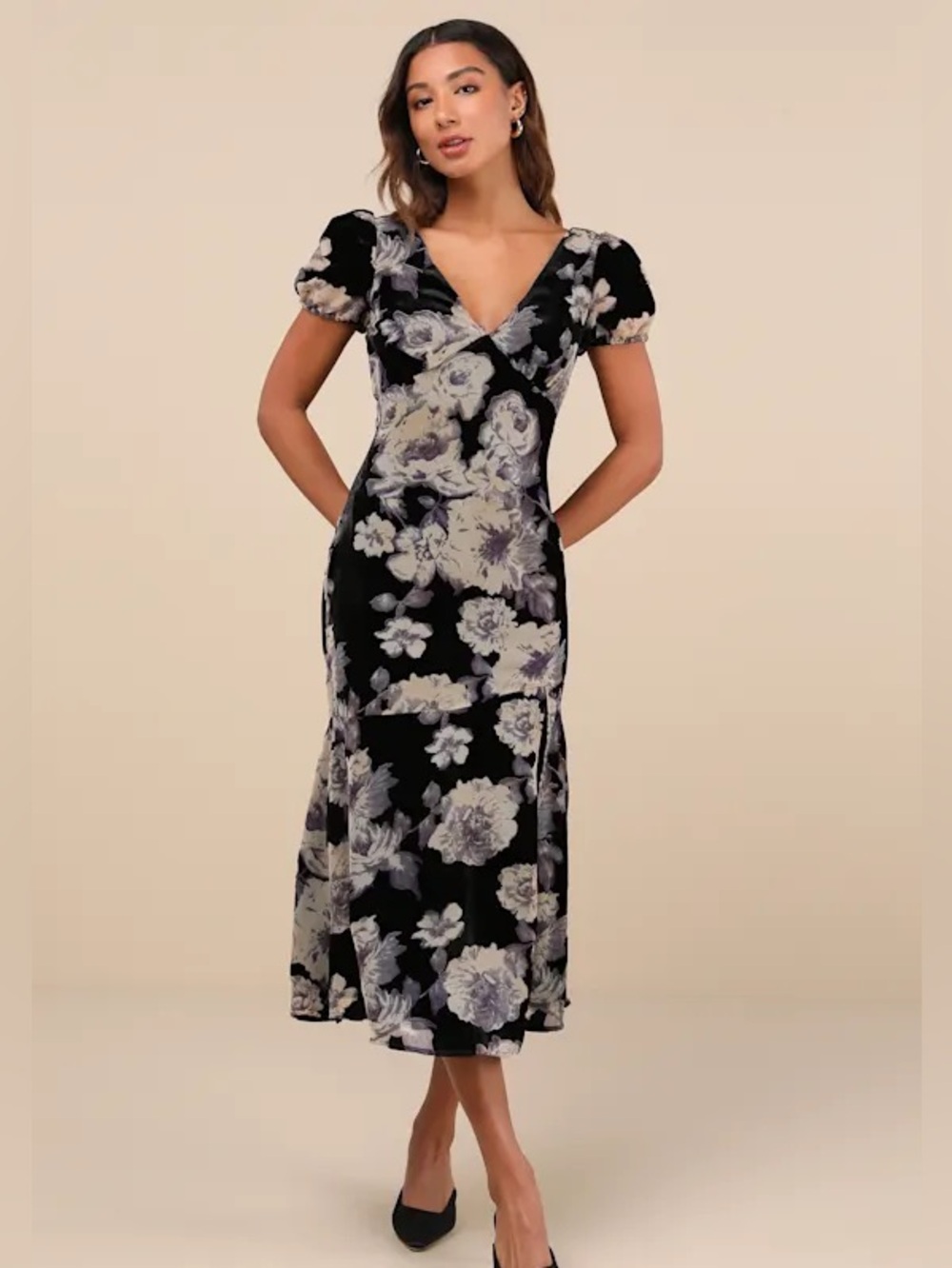 NWT Lulu’s Real Lovely Black Floral Burnout Velvet Midi Dress | Size S